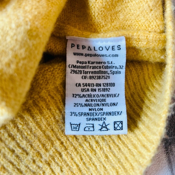 Pepaloves Mustard Yellow Button Cardigan Sweater Size L Cozy - Picture 9 of 9